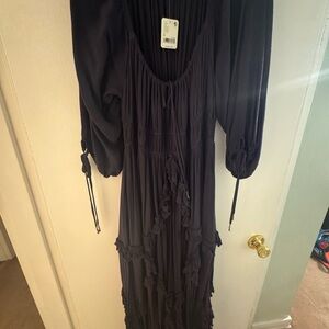 Elegant Black Maxi Dress
